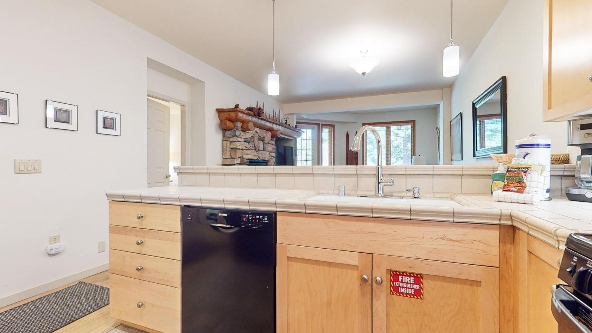 Mammoth Green 118 Located On Sierra Star Golf Course, Private Patio, Summer Pool Condo Mammoth Lakes Extérieur photo