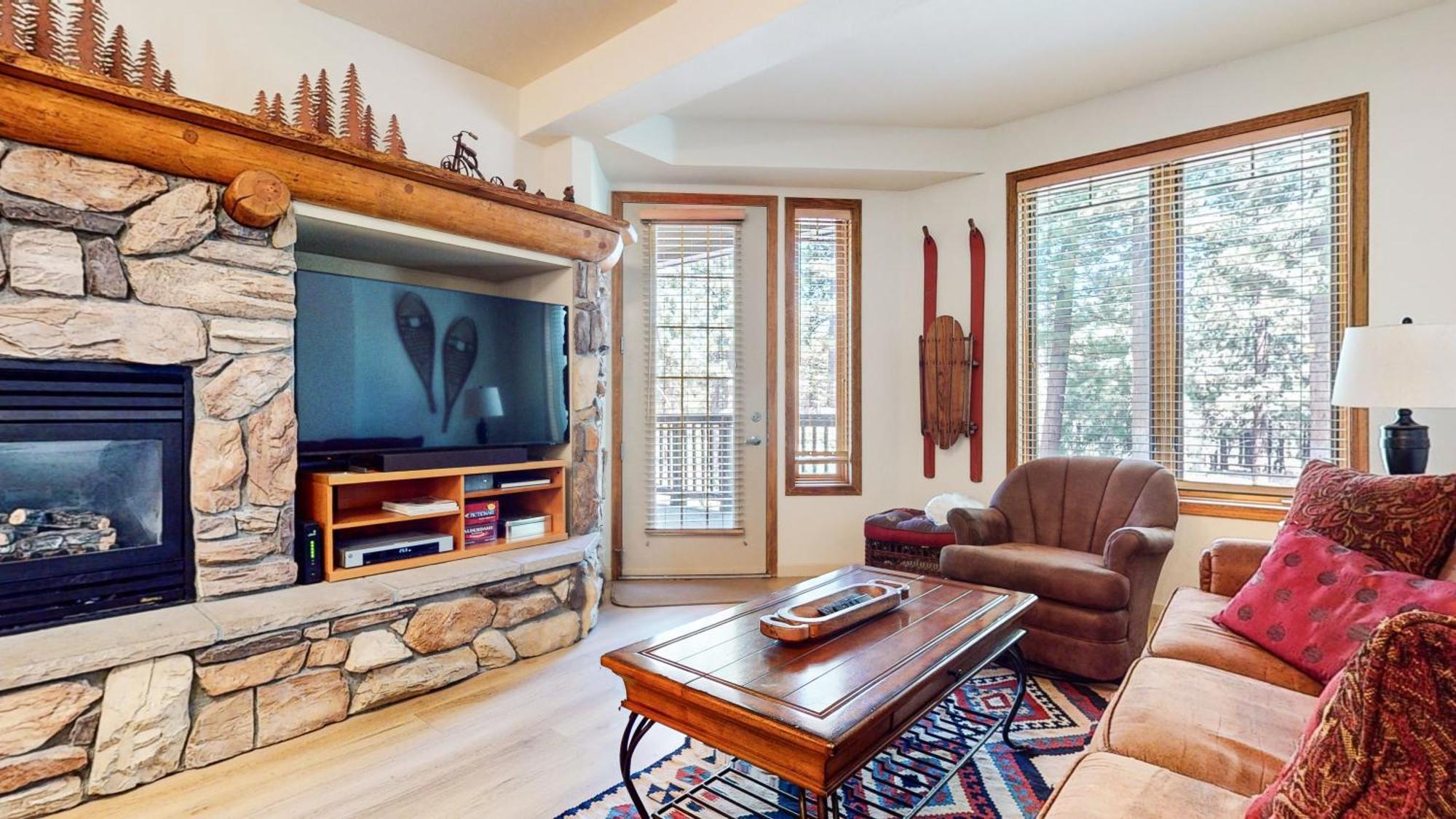 Mammoth Green 118 Located On Sierra Star Golf Course, Private Patio, Summer Pool Condo Mammoth Lakes Extérieur photo